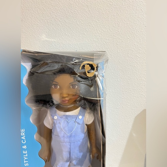 Healthy Roots Doll - Picture 2 of 5